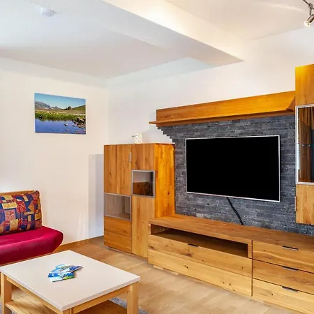 Haus Alpenheim 3 *