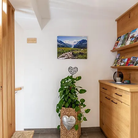 Haus Alpenheim 3 * Tux