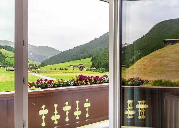 Haus Alpenheim 3 *